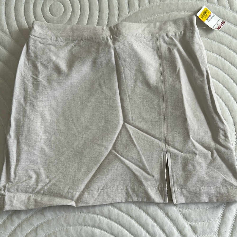 Cream mini skirt